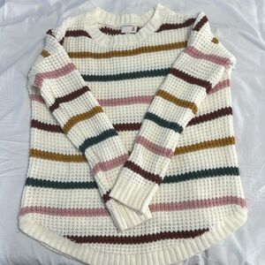 Beautiful soft SO sweater. Like new